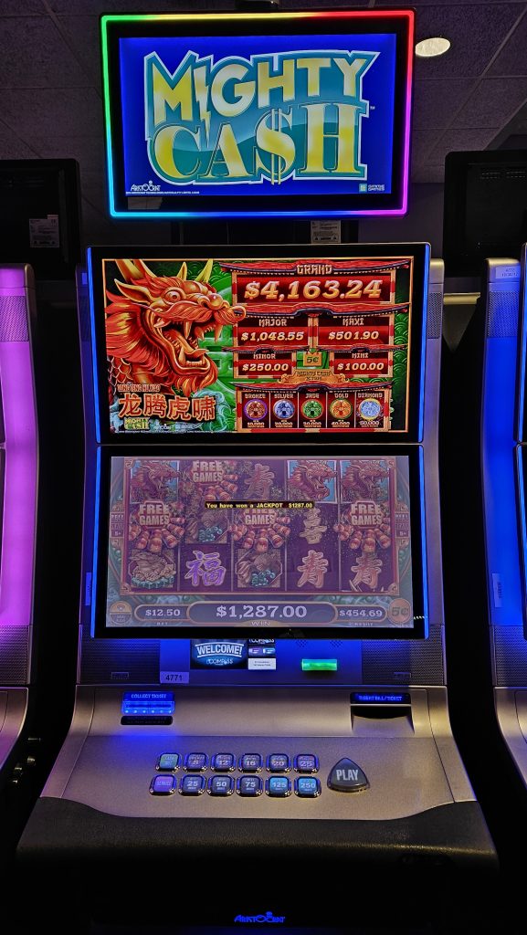 This Lucky Guest Won A Jackpot On Mighty Cash At Mole Lake Casino